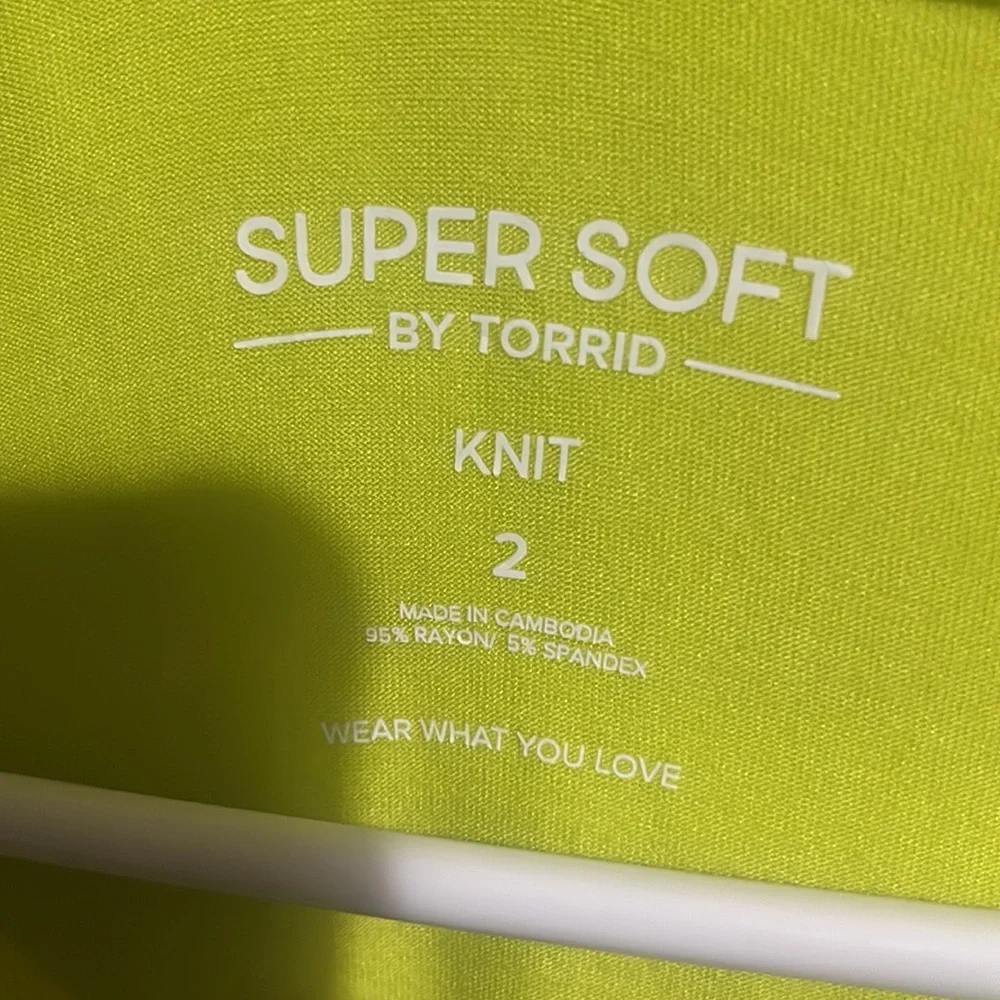 Top - Picture 4 of 5